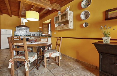 Pruneda Apartment | Mansion in Nava near Beach & Pool