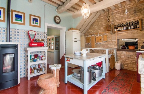 San Angelo Villa | Mansion in Vallefoglia with Pool and Panorama