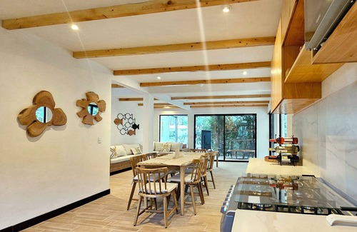 San Juan La Laguna House | ! Mansion of Princes! "Dream on the shores of Lake Atitlan".
