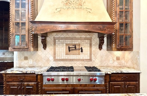 Westlake House | Mansion Of Westlake 6 bedrooms 6.5 Bath 6 car Garage & Pool & Apartment 2 acres