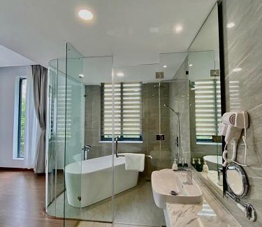 Bien Hoa Hotel | Mansion Park Hotel & Apartment
