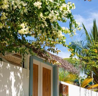 Maalhos Hotel | Manta Reserve