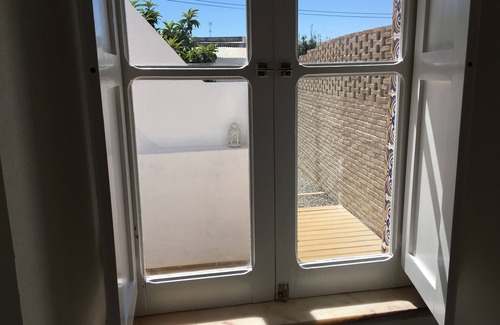 Manta Rota House | MantaGarden - Typical House - Manta Rota Beach - AC - WiFi - Garden with 250 m2