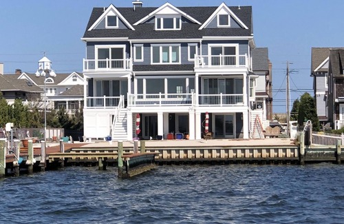 Mantoloking House | Mantoloking NJ/waterfront house beautiful sunsets and views of the Bay
