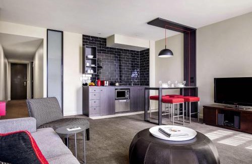 Adelaide Central Business District Hotel | Mantra Hindmarsh Square