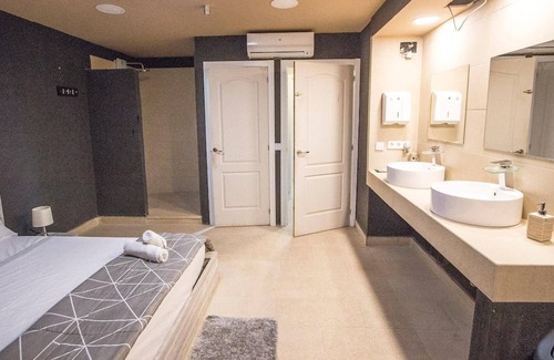 Rubi Villa | Manuel Rubi 561.523 Relax and Recharge