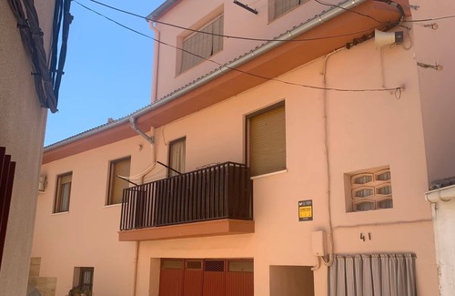 Albalate del Arzobispo Apartment | Manuela Casa Rural: a 30 Minutos de Motorland