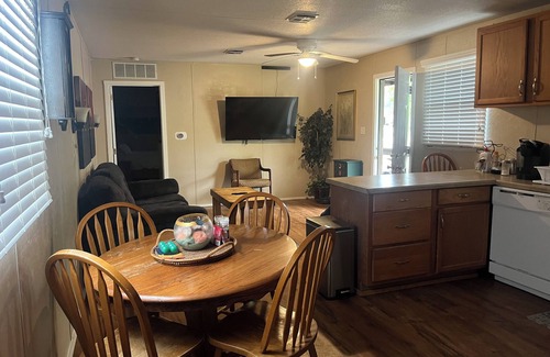 Wellborn House | Manufactured Home In Quiet Community, Convenient to Texas A&M University