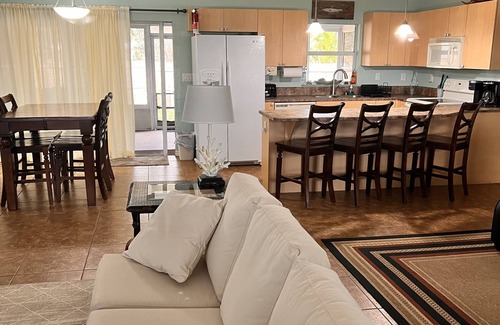 Harbour Heights House | Many Waterfront Community Amenities w/Public Boat Ramp and Fishing Pier