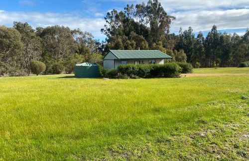 Porongurup Ski Chalet | Manyat Peak cottages Boobook