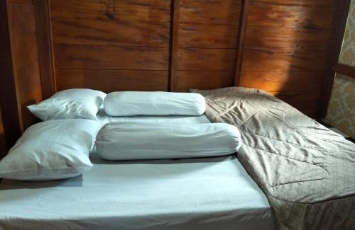 Sipura Island House | Mapaddegat Surf House