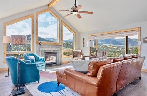 Windcliff Estates House | Mapes Home