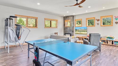 Windcliff Estates House | Mapes Home