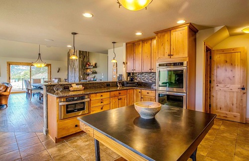 Windcliff Estates House | Mapes Luxury Vacation Home at Windcliff