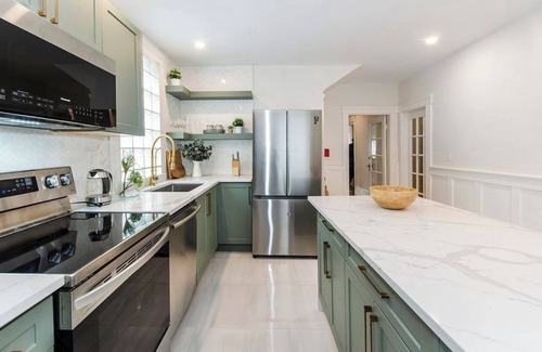 Kitsilano Hotel | Maple Beach House Kits point (Kitsilano)