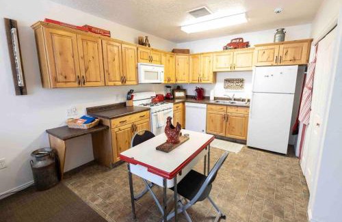 Mount Pleasant Apartment | Maple Canyon~waffles~kitchen~wash+dry