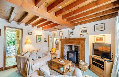 Slingsby House | Maple Cottage