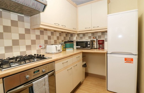 Broadway Cottage | MAPLE COTTAGE, pet friendly, with a garden in Broadway