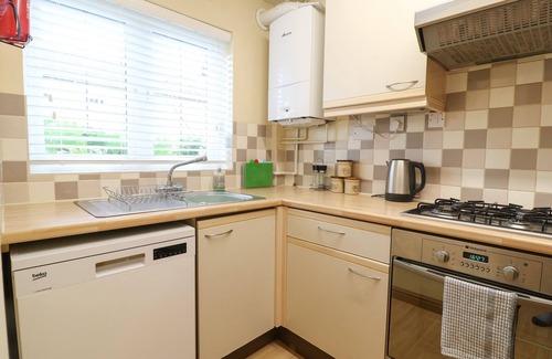 Broadway Cottage | MAPLE COTTAGE, pet friendly, with a garden in Broadway