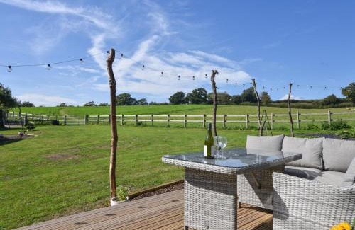 Bridport House | Maple