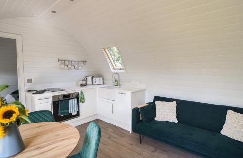Bridport House | Maple