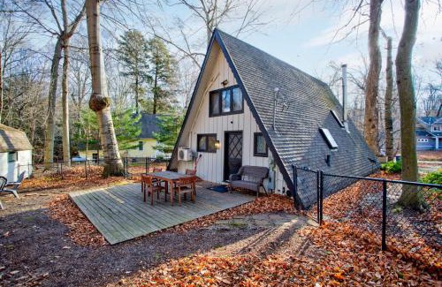 South Haven House | Maple Haven, A-frame cabin, Beach Access