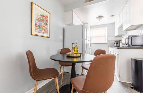 Maple Heights Apartment | Maple Heights Charm - Libby Unit 11