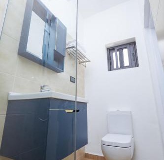 Accra Hotel | Maple Homes