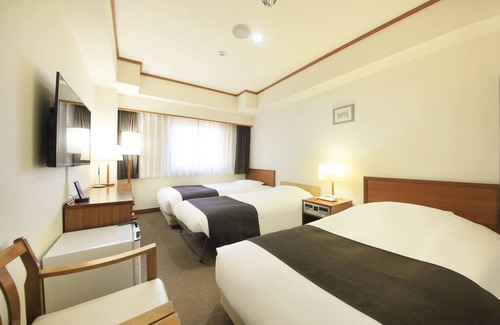 Hanamigawa Hotel | Maple Inn Makuhari