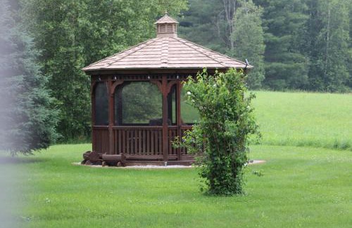 Williston North House | Maple Leaf Acre