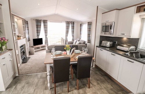 Runswick Bay Cottage | Maple Lodge