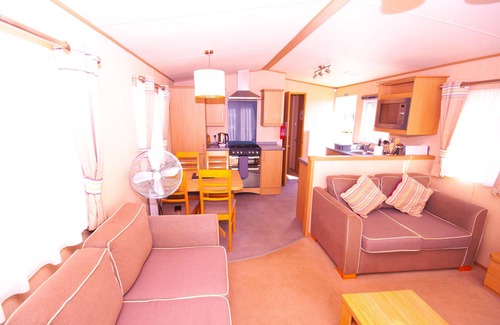 Camber House | Maple Ridge Caravan at Camber Sands by the Beach