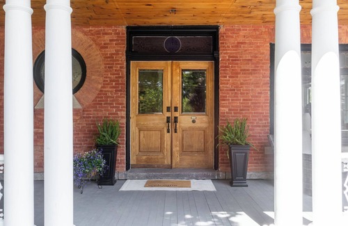 Merrickville-Wolford House | Maple & Rose | Luxury Accommodation in Merrickville Ontario