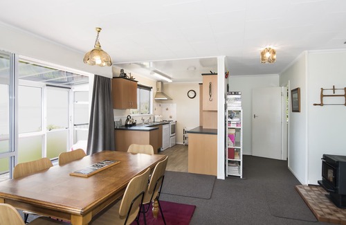 Collingwood House | Maple's Den - Collingwood beach house