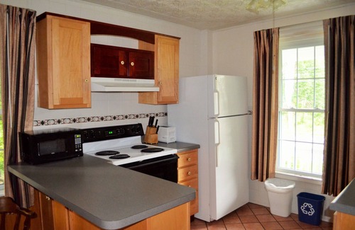 Williamstown Hotel | Maple Terrace Motel