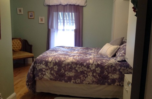 Grand Falls Bed & Breakfast | Maple Tourist Home Bed & Breakfast