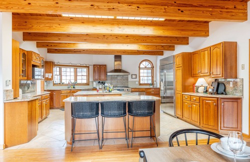 Hunter House | Maplewood Manor, 8BR w/Hot Tub, Gym, Fire Pit, Near Hunter/Windham Skiing