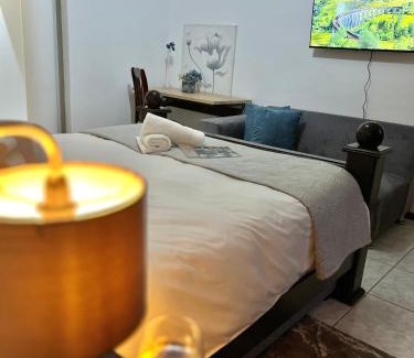 Glenvista House | Map’s View Private Suite