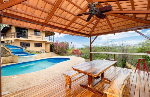 Tamarindo House | Mar Azul Zen Triplex Relaxing Zen Mountain Retreat, Pool and Yoga Platform
