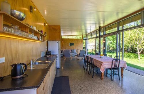 Marahau House | Marahau Magic - Marahau Bach