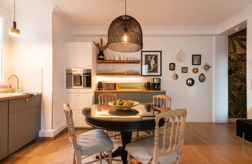 4th Arrondissement Apartment | Marais 2BR/2BA with AC, up to 4 guests