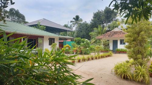 Mararikulam House | MARARI YOGA HOMESTAY