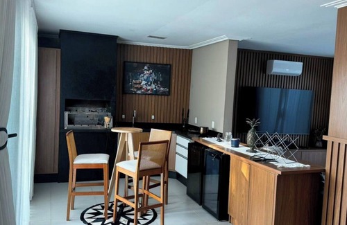 Florianopolis House | Maravilhosa casa com 4 quartos em Florianópolis- frente mar