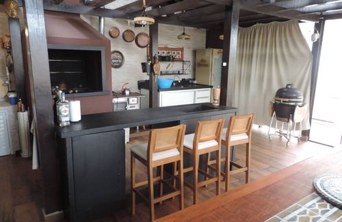 Florianopolis House | Maravilhosa casa com 4 quartos em Florianópolis- frente mar