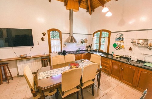 Chacras de Coria House | MARAVILLOSA CASA DE VERANO, EN CHACRAS DE CORIA 3 HABITACIONES 2 BANOS COCINA