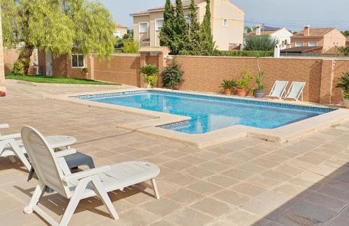 La Pobla de Vallbona Bed & Breakfast | Maravisa
