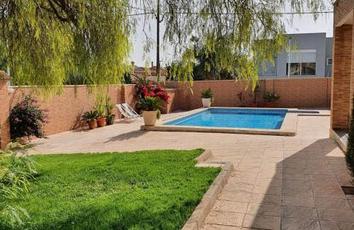 La Pobla de Vallbona Bed & Breakfast | Maravisa