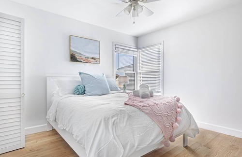 South San Mateo House | @ Marbella Lane - 3BR w/Deck near Beresford Park
