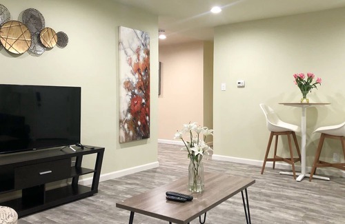 Fremont House | @ Marbella Lane -4BR Lovely Residential Home