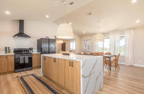 Yucca Valley Cottage | @marbella Lane - Charming Tranquil Hideaway